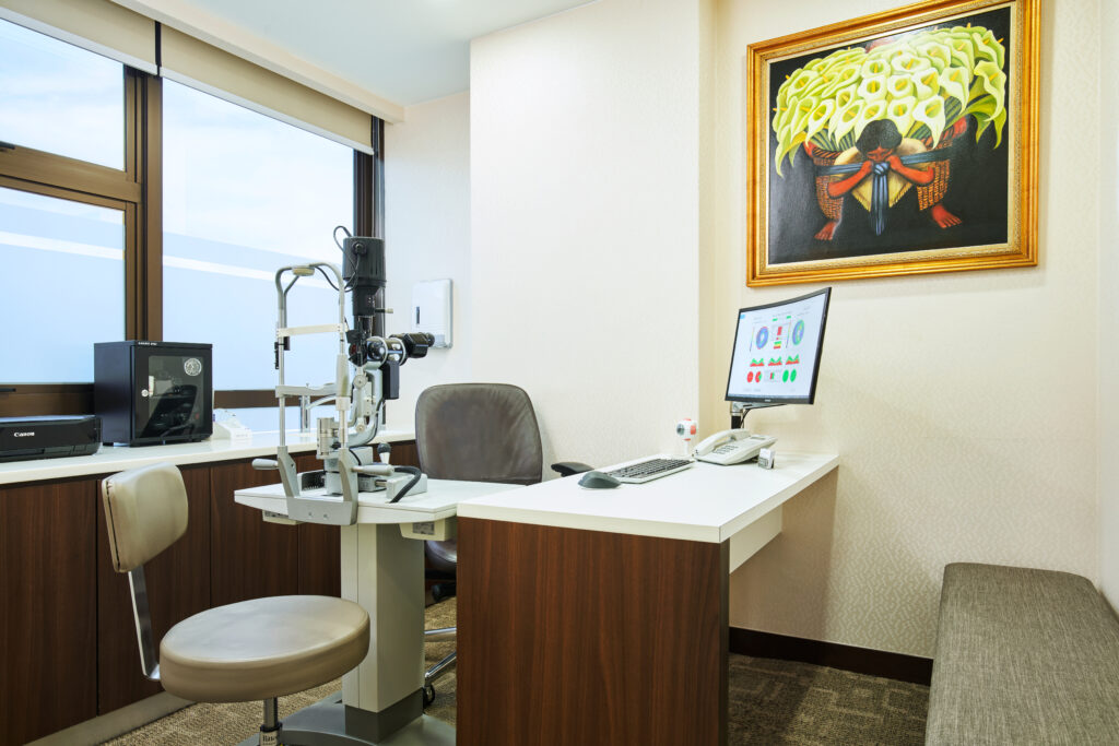 Eye Doctor Badge -  Singapore